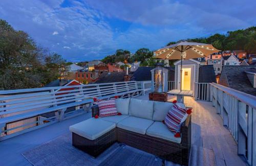 South Side Slopes Apartment | Stunning Apt w Rooftop & Game Room - Sleeps 10