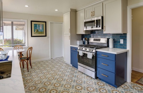 Kensington House | Stunning Bay-View Home in Kensington!