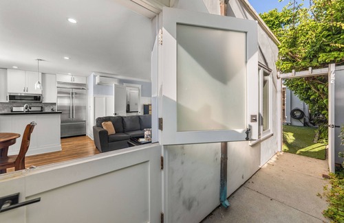 Coronado House | Stunning Beachside Living at 868 J Ave, Coronado nnFor Rent