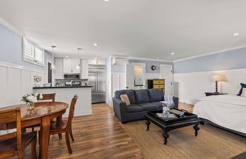 Coronado House | Stunning Beachside Living at 868 J Ave, Coronado nnFor Rent