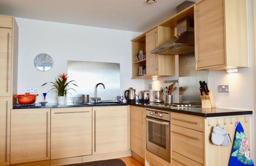 Newhaven Apartment | Stunning Coastal Apartment In Newhaven Harbour