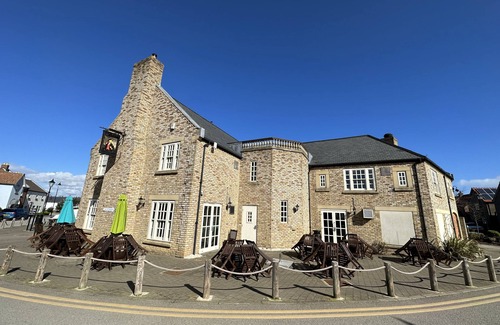 Filey Cottage | Stunning Coastal Cottages - Sleeping 10 in 2 cottages - Pool and Beach Access Included.