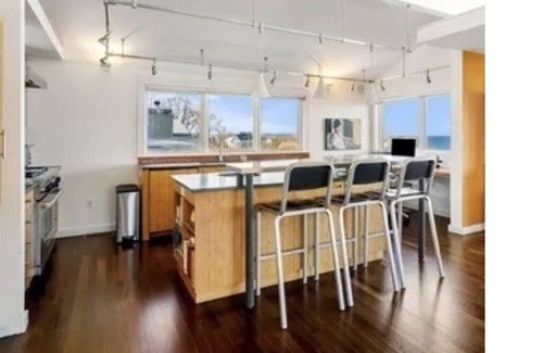 Gloucester House | Stunning, contemporary 2300 sq ft home with breathtaking views of Ipswich Bay
