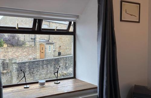 Frosterley House | Stunning Cottage with Log Burner