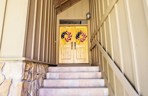Big Sky Meadow Village House | Stunning Crail Ranch Townhome Cross-County Ski out of the Backyard