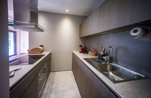 Frosinone Apartment | Stunning design apartment in villa, with all amenities, close to hundred.