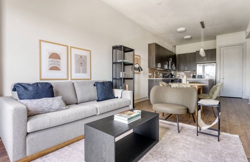 West End Apartment | Stunning Downtown 1BR w/Gym, W/D, Pool, walk to 6th St, by Blueground