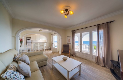 Sant Jaume Mediterrani House | Stunning sea view and pool – Villa Amoura