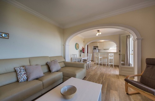 Sant Jaume Mediterrani House | Stunning sea view and pool – Villa Amoura