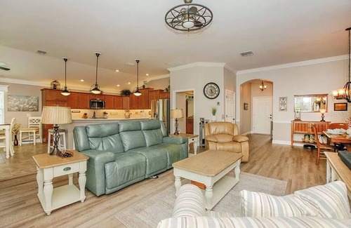The Villages House | Stunning fully furnished 3 bedroom 2 bathroom home -practically brand new!