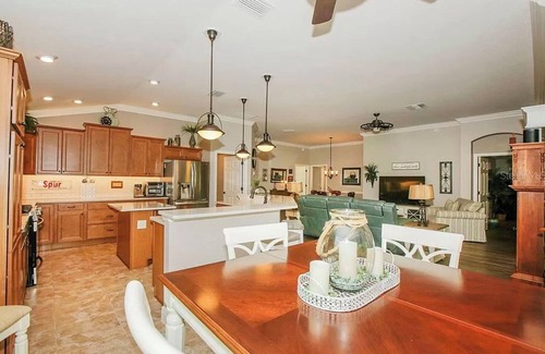 The Villages House | Stunning fully furnished 3 bedroom 2 bathroom home -practically brand new!