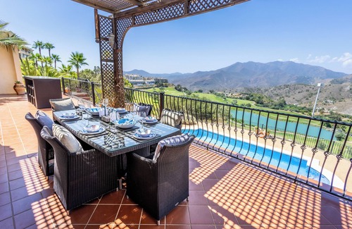 Alhaurin el Grande Villa | Stunning Golf Villa with Pool and Stunning Views