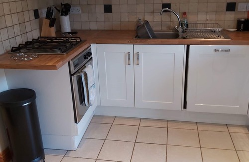 Cheddar House | Stunning Gorge views, centre of Cheddar, dog-friendly