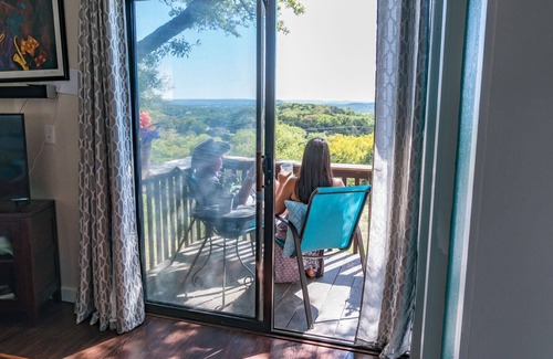 Wimberley Cottage | Stunning Hill Country Views from The Perch