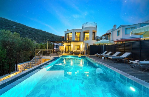 Kalkan Villa | Stunning holiday villa with a private swimming pool up to 8