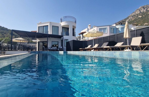 Kalkan Villa | Stunning holiday villa with a private swimming pool up to 8