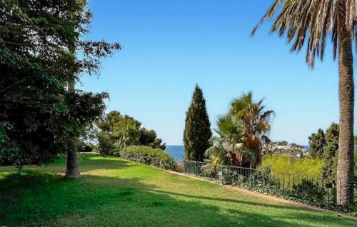 Velilla-Taramay House | Stunning Home In Almuñecar