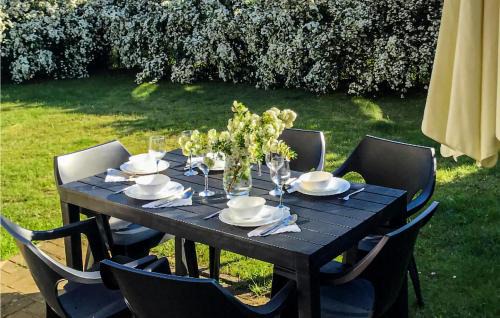 Darlowko House | Stunning Home In Darlowo With Wifi