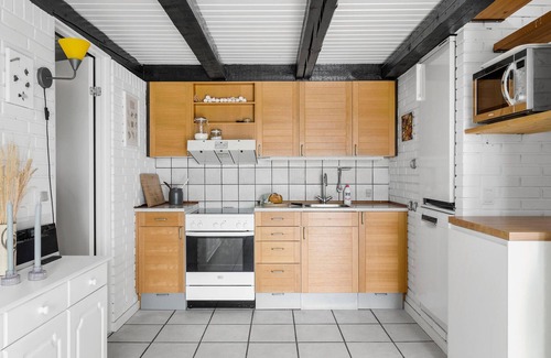 Faarevejle House | Stunning home in Fårevejle with kitchen