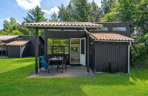 Hampen House | Stunning home in Hampen with WiFi