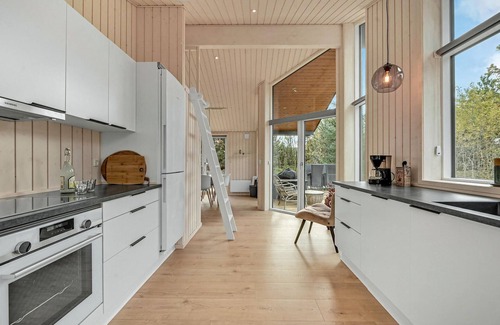 Henne House | Stunning home in Henne with kitchen