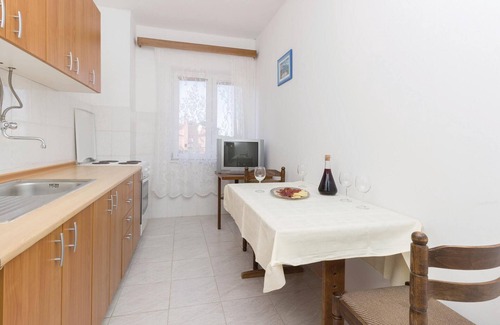Kraj House | Stunning home in Kraj with WiFi