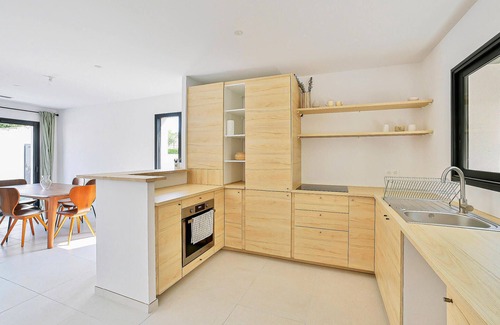Monteux House | Stunning home in Monteux with WiFi