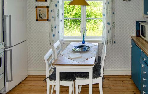 Narkesberg House | Stunning Home In Närkesberg With Wifi
