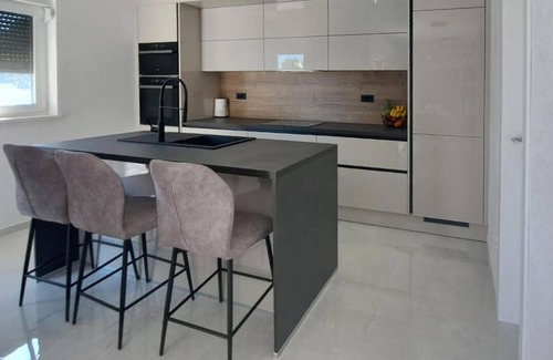 Pirovac House | Stunning home in Pirovac