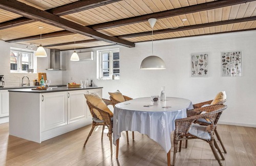 Skagen House | Stunning home in Skagen with WiFi
