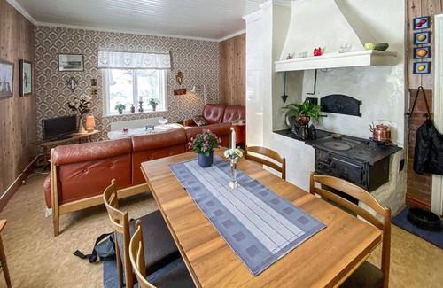 Syssleback House | Stunning home in Sysslebäck with WiFi