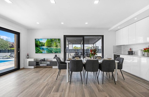 Vodice House | Stunning home in Vodice with WiFi