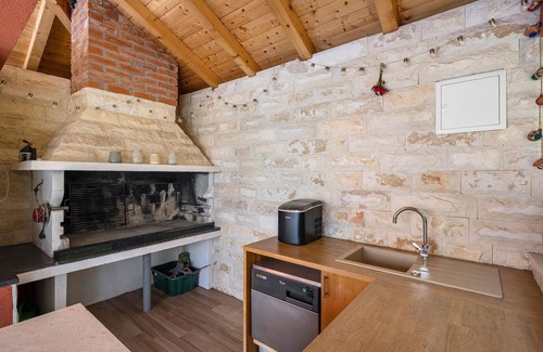 Zaboric House | Stunning home in Zaboric with sauna