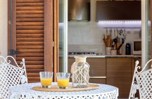 Trudda House | Stunning private villa for 5 guests with WIFI, A/C, private pool, TV and patio