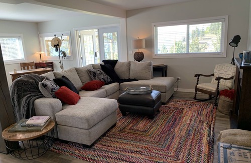Okanagan-Similkameen House | Stunning lake views in the heart of wine country!