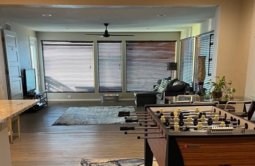Gun Barrel City House | Stunning Lakeside Cottage w/ Private Dock on Beautiful Open Waterfront