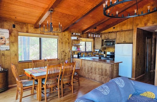 Groveland Cabin | Stunning Lakeview Yosemite Cabin El Capitan Paradise w/Panaromic Suna & Hot Spa