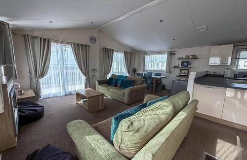 Colchester House | Stunning lodge with full sea views at Coopers Beach Holiday Park ref 49019S