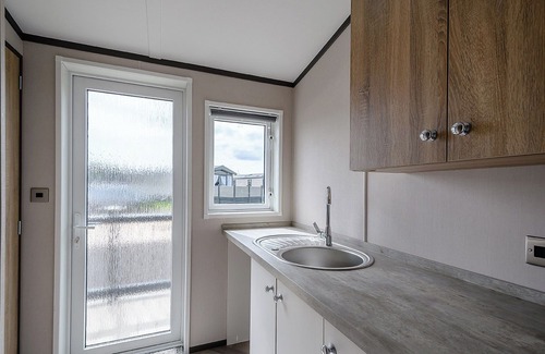 Blackford Ski Chalet | Stunning Lodge with one double with ensuite shower and one twin.