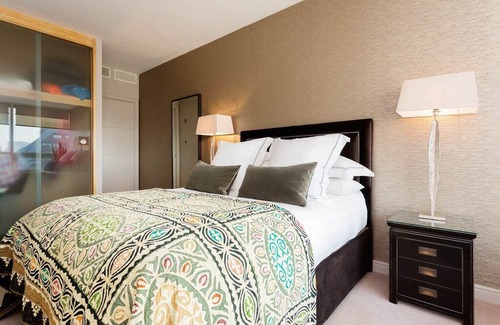 Tachbrook Apartment | Stunning Modern 1 bed apartment in Pimlico, Sleeps 2 (Veeve)