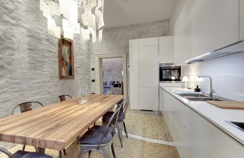 San Marco Apartment | STUNNING MODERN APARTMENT IN THE HEART OF VENICE M0270422824