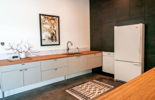 Bozeman House | Stunning Modern Oasis within 5 minutes to Trails!