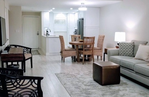 Park Shore Condo | Stunning new condo in Park Shore. NEW 30 day availability for remainder of 2025.