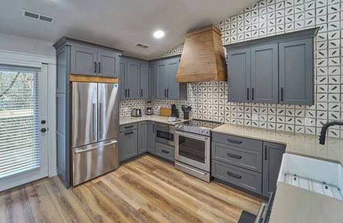 Pigeon Forge Villa | Stunning, Newly Renovated Villa! Close to Strip #3