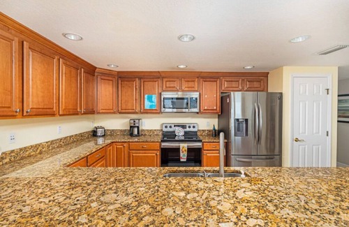 Melinda Cook Condo | Stunning Ocean Views and Sunrise!nOPUS CONDO-DIRECT OCEANFRONT UNIT# 304