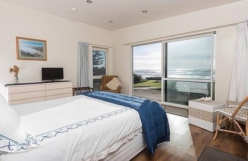 Waihi Beach House | Stunning ocean front luxury beach house.