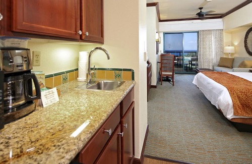 Kapolei Villa | Stunning Ocean View 2Bedroom Villa, Private Balcony, Steps From Beach