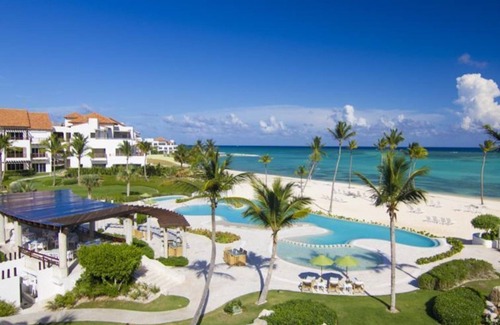 Cap Cana Marina Apartment | Stunning Ocean View 2 Bedroom Condo with Jacuzzi! Sleeps 4