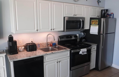 Myrtle Beach Condo | Stunning Oceanfront Condo. , Great resort. kitchen, W/D, 65" Roku tv, fast WIFI.