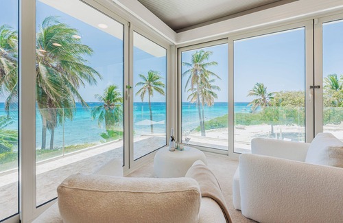 Palm Beach House | Stunning Oceanfront Villa, 8BR, Private Pool & Beach Access